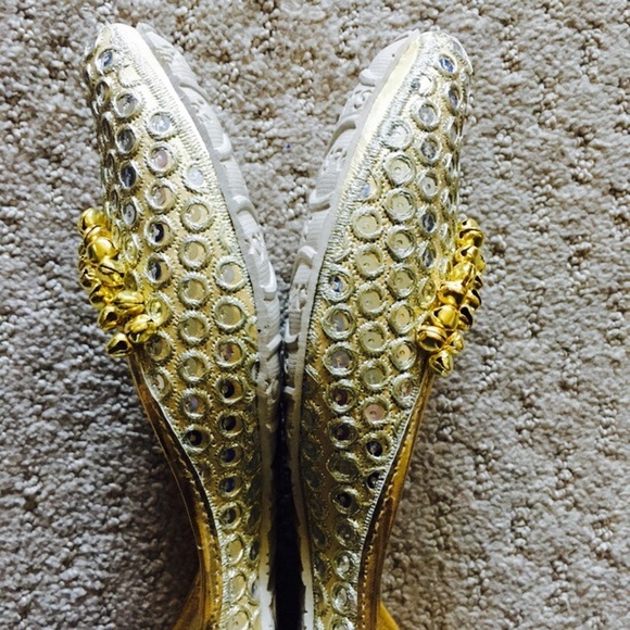 MOVING OUT SOON ! MUST GO! Shoes - Picture 8 of 8